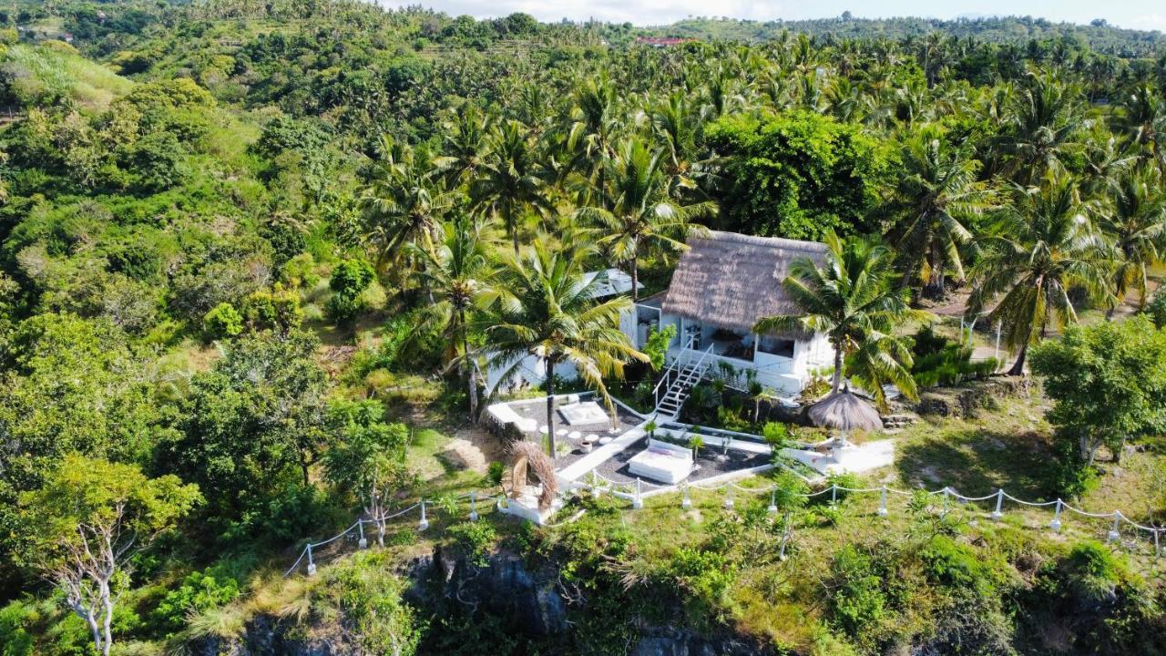 Tropical Glamping Nusa Penida - Private Romantic Seaside Bungalow Diamond Beach Pelilit Exterior photo