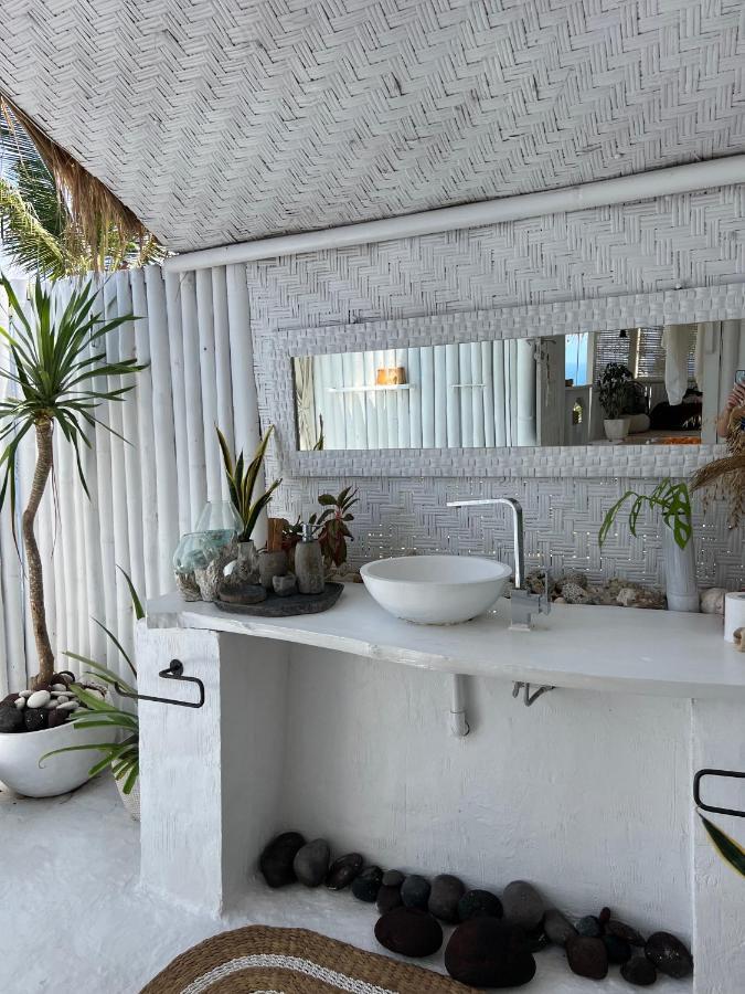 Tropical Glamping Nusa Penida - Private Romantic Seaside Bungalow Diamond Beach Pelilit Exterior photo